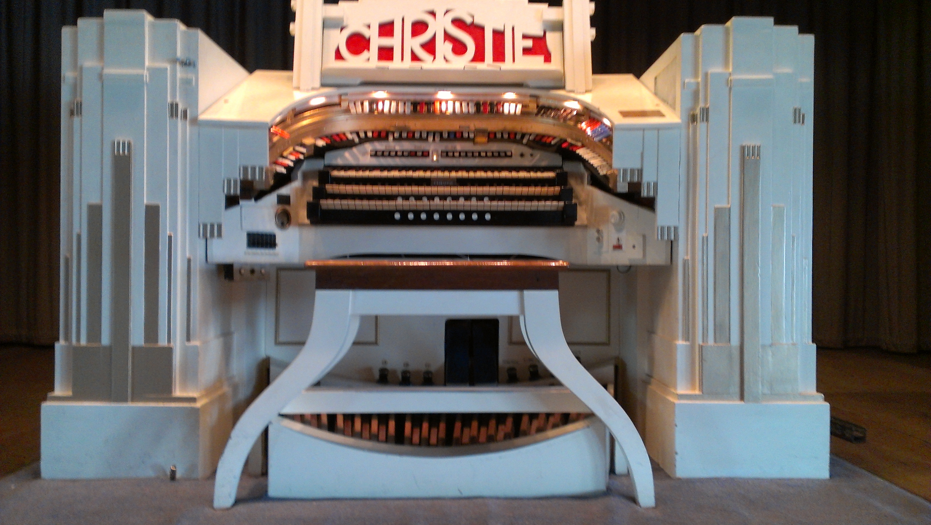 photo of the Christie Organ